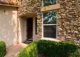 Photo #1: 20051327 Listing 