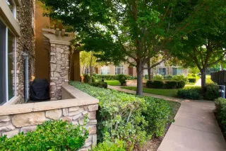 Photo #2: 20051327 Listing 