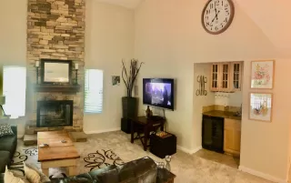 Photo #2: 20051331 Listing