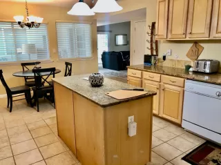 Photo #6: 20051331 Listing