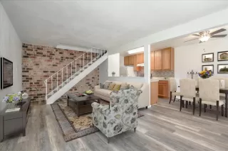 Photo #4: 20051483 Listing