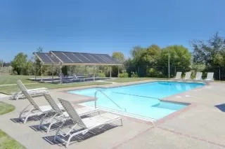 Photo #4: 20051493 Listing