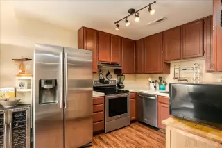 Photo #5: 20051734 Listing 