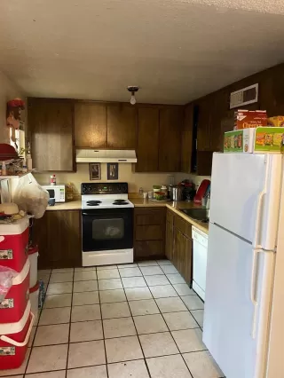 Photo #3: 20052226 Listing