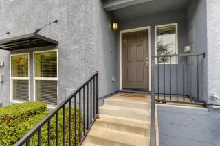 Photo #2: 20052320 Listing 