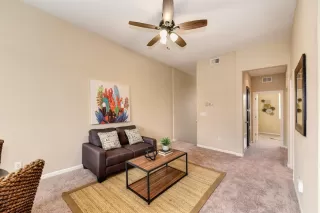 Photo #5: 20052320 Listing 