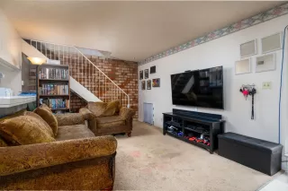 Photo #3: 20052349 Listing 