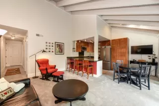 Photo #1: 20052445 Listing 