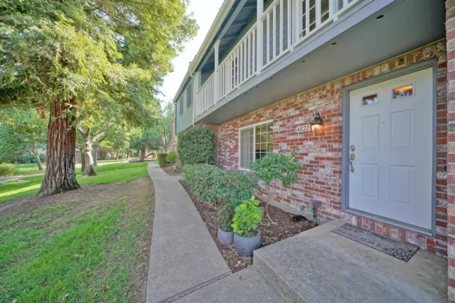 MLS: 20052659 Condo For Sale