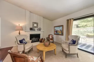 Photo #2: 20052687 Listing