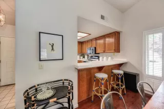 Photo #3: 20052687 Listing