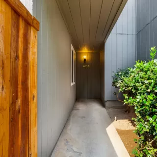 Photo #1: 20052726 Listing 