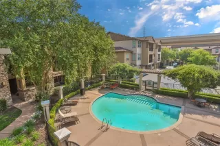 Photo #3: 20052991 Listing