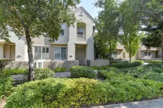 Photo #1: 20053028 Listing