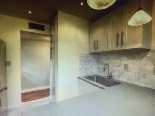 Photo #3: 20053394 Listing