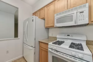 Photo #6: 20053455 Listing 