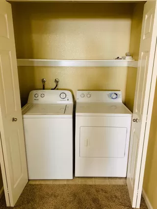 Photo #5: 20053661 Listing 