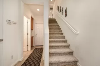 Photo #4: 20053778 Listing 