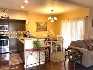 Photo #4: 20053807 Listing 