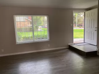 Photo #3: 20053928 Listing