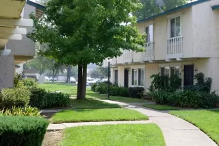 Photo #3: 20053950 Listing