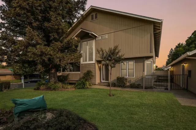 MLS: 20053977 Condo For Sale