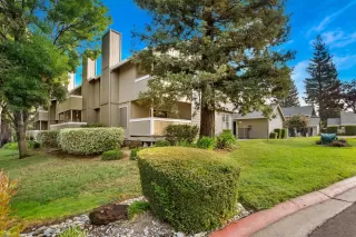 Photo #3: 20053977 Listing