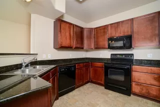 Photo #2: 20053979 Listing