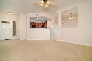 Photo #4: 20053979 Listing