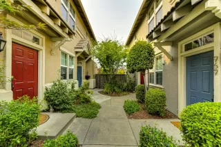 Photo #2: 20053980 Listing