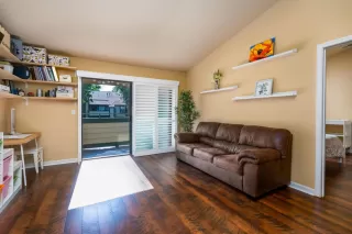 Photo #2: 20054346 Listing