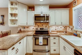 Photo #3: 20054539 Listing