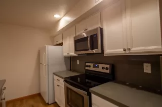 Photo #4: 20054556 Listing