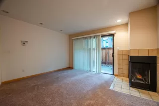 Photo #5: 20054556 Listing