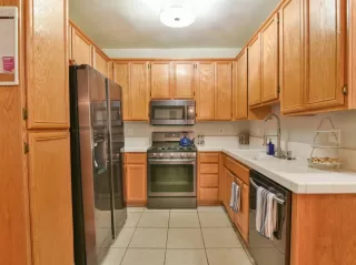 Photo #5: 20054560 Listing 