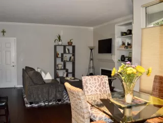 Photo #2: 20054584 Listing 