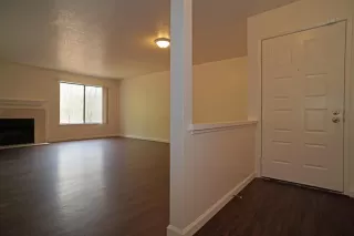 Photo #2: 20054640 Listing