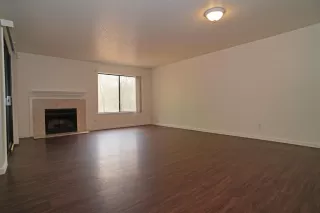Photo #3: 20054640 Listing