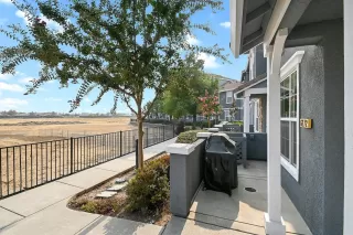 Photo #2: 20054886 Listing