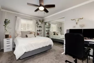 Photo #5: 20054952 Listing