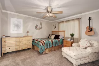 Photo #6: 20054952 Listing