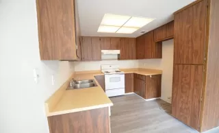 Photo #6: 20054991 Listing 