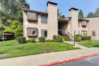 Photo #2: 20055233 Listing 