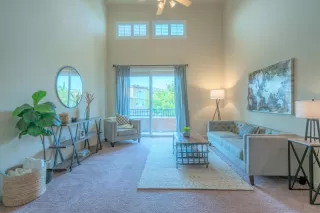 Photo #6: 20055368 Listing