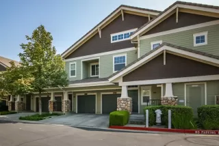 Photo #1: 20055533 Listing