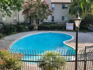 Photo #3: 20055562 Listing 