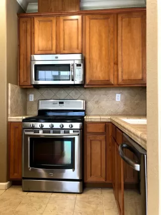 Photo #5: 20055664 Listing