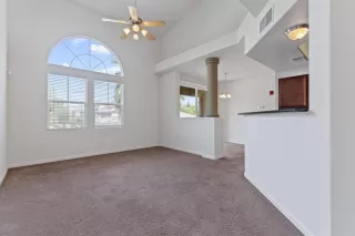 Photo #4: 20055849 Listing