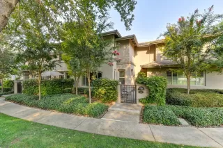 Photo #1: 20055901 Listing