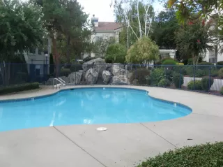 Photo #2: 20055981 Listing 